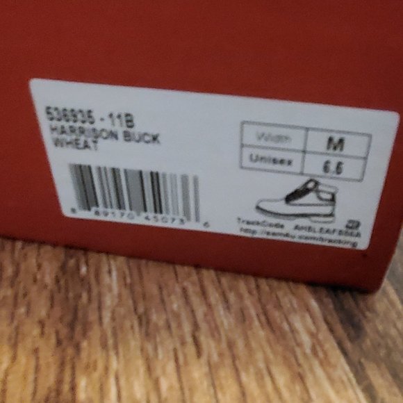 Levi's Harrison Buck Wheat Boots - GS 6.5Y (Women US 8) - Picture 10 of 10